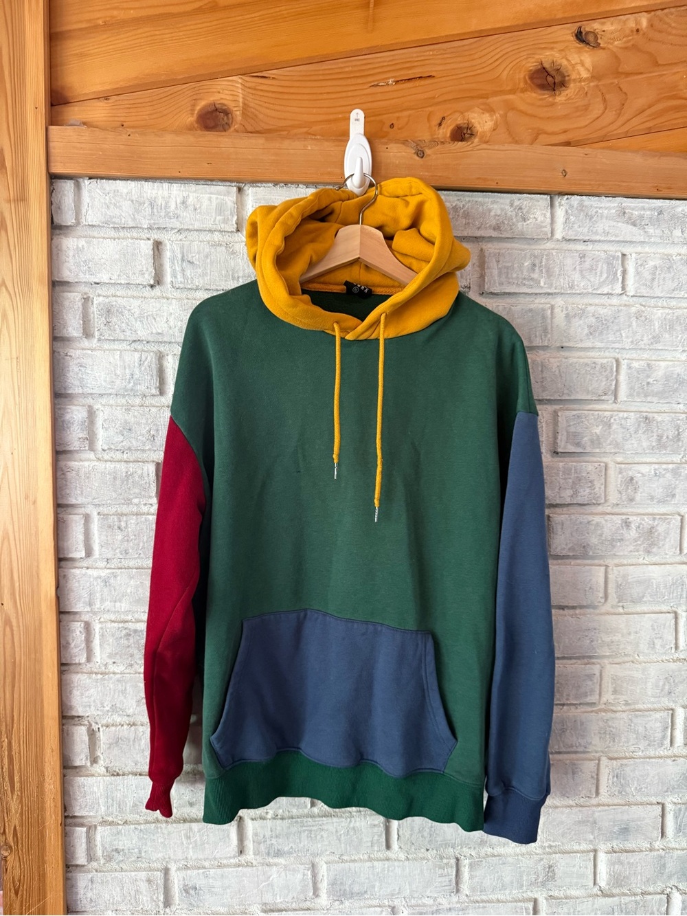 90’s Agora Colorblock Hoodie in Green with Mustard Hood